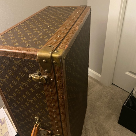 VINTAGE LOUIS VUITTON ALZER TRUNK - Picture 7 of 16